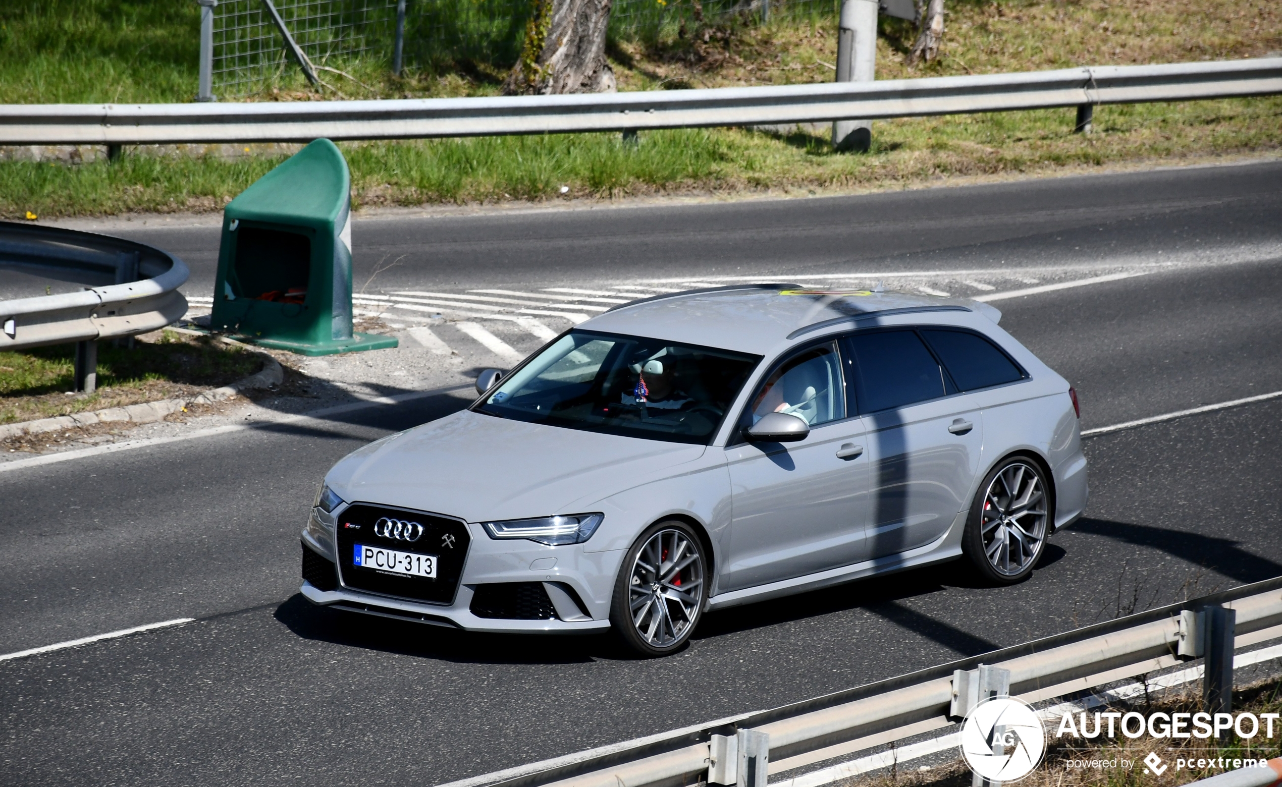 Audi RS6 Avant C7 2015