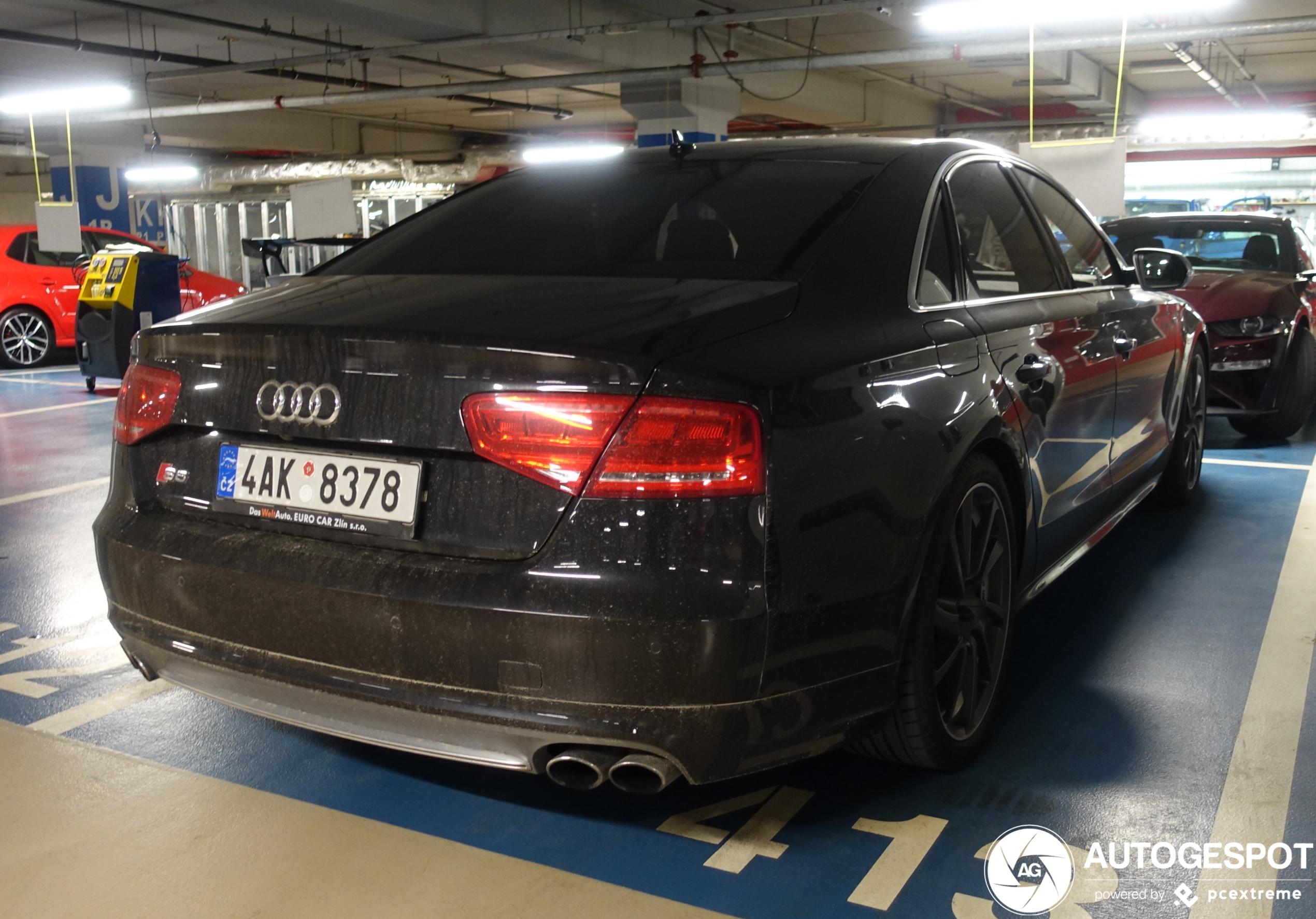 Audi S8 D4