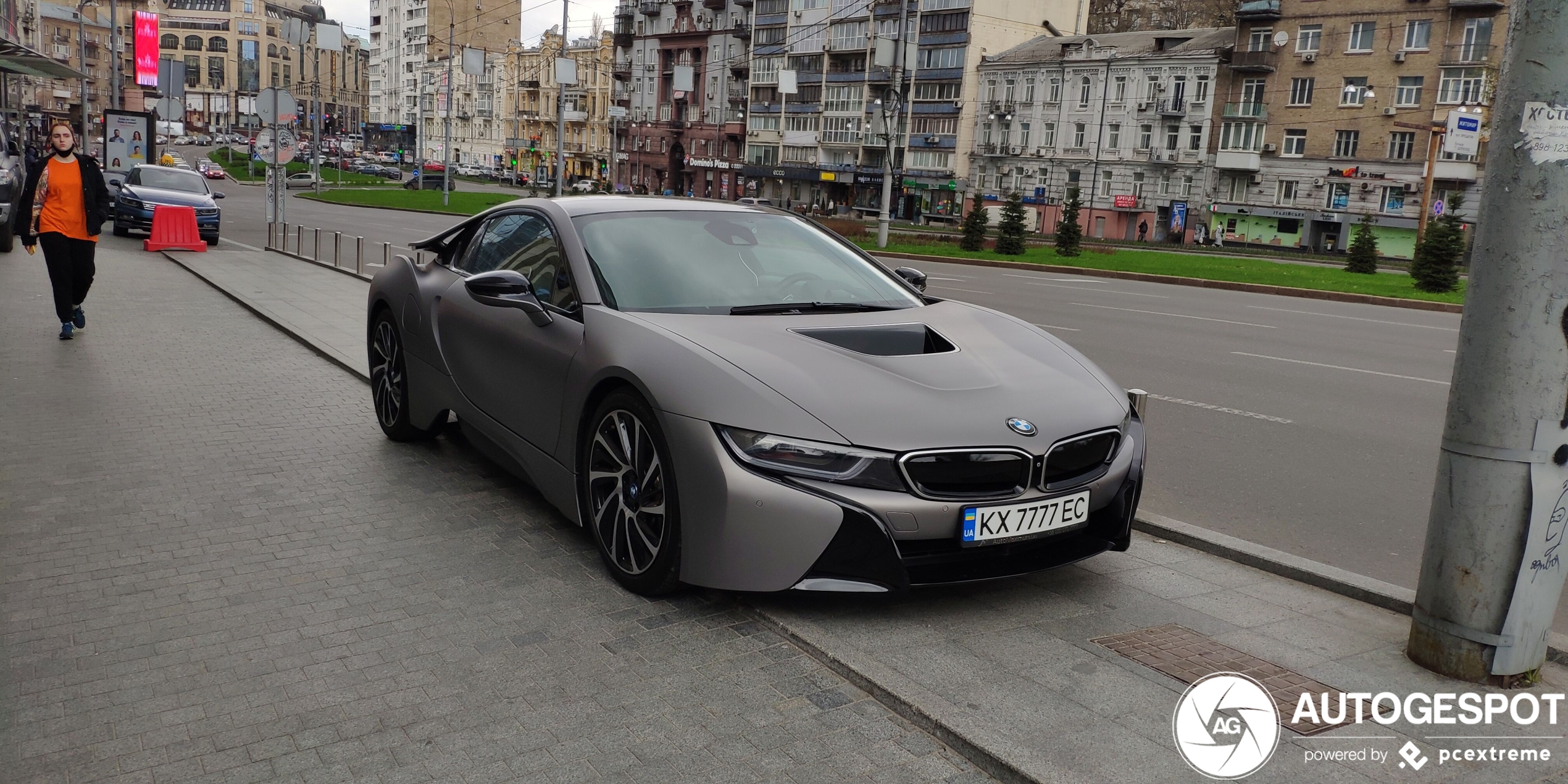 BMW I8