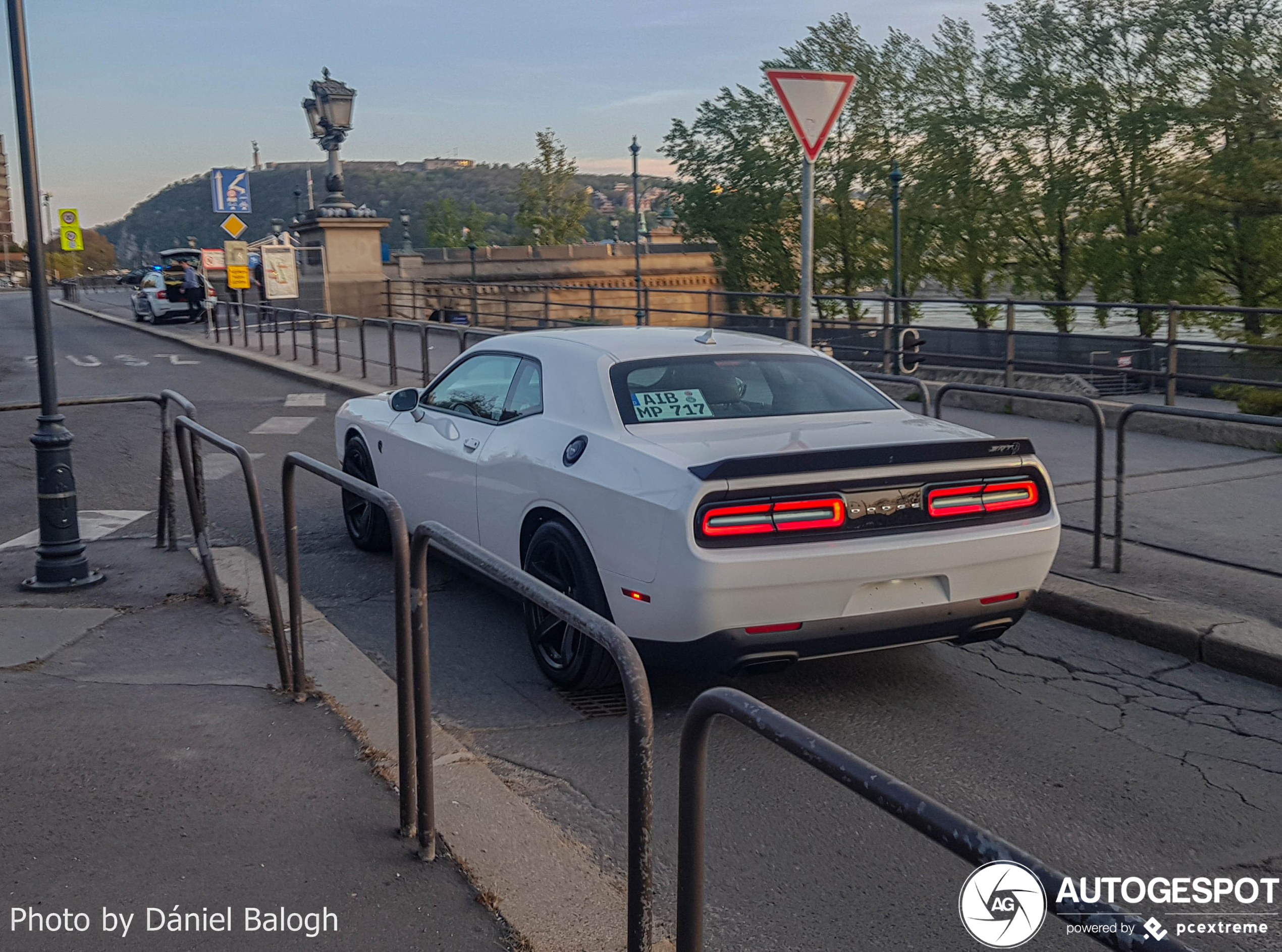 Dodge Challenger SRT Hellcat