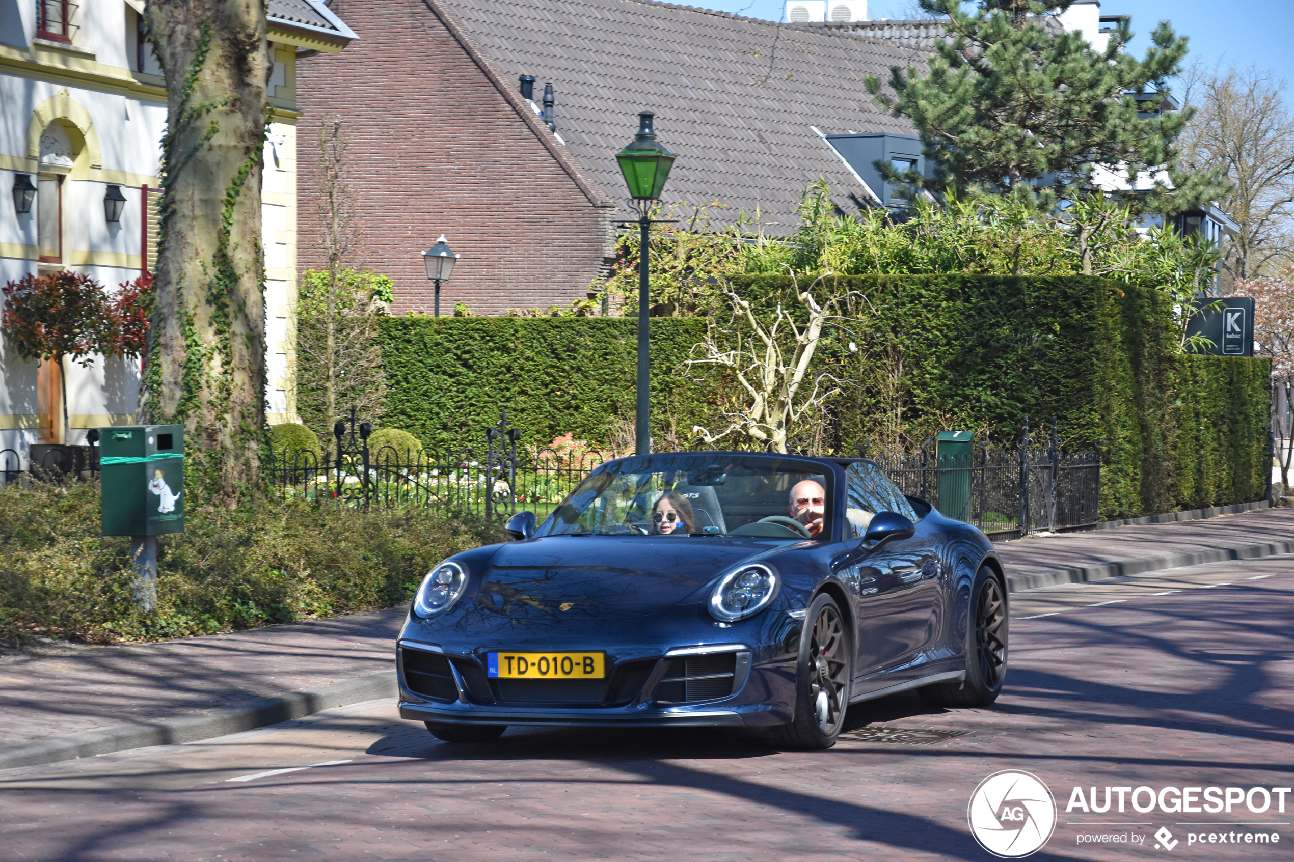 Porsche 991 Carrera 4 GTS Cabriolet MkII