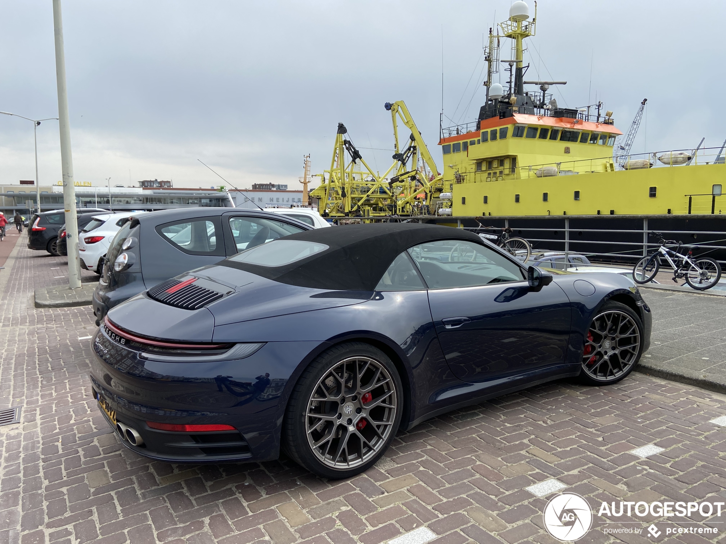 Porsche 992 Carrera 4S Cabriolet