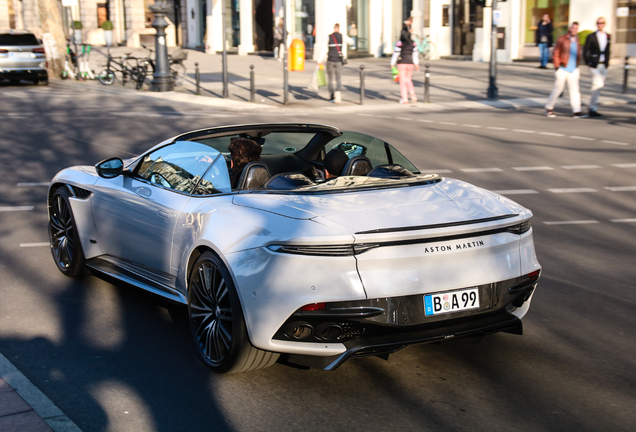 Aston Martin DBS Superleggera Volante