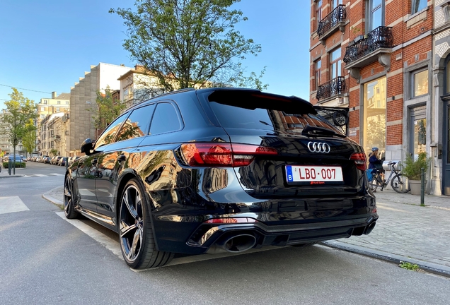 Audi RS4 Avant B9