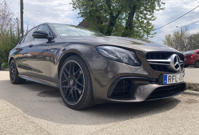 Mercedes-AMG E 63 S W213