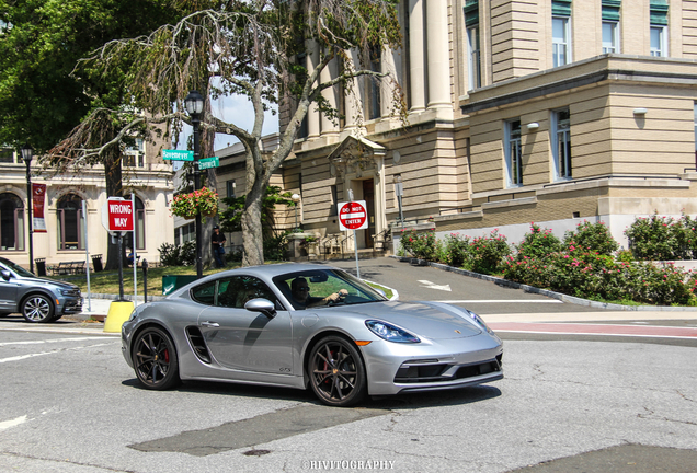 Porsche 718 Cayman GTS