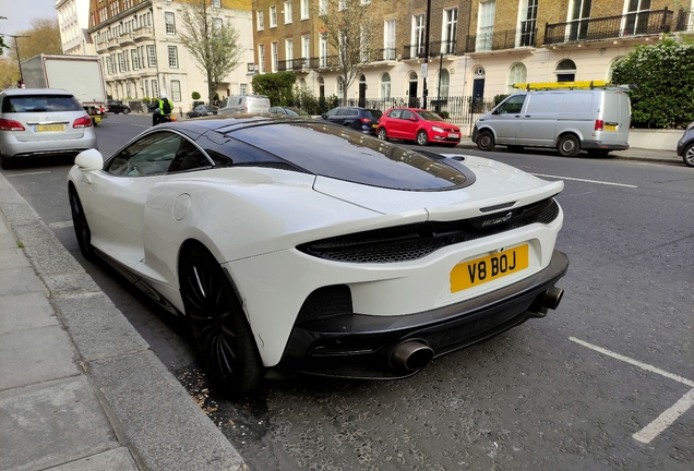 McLaren GT