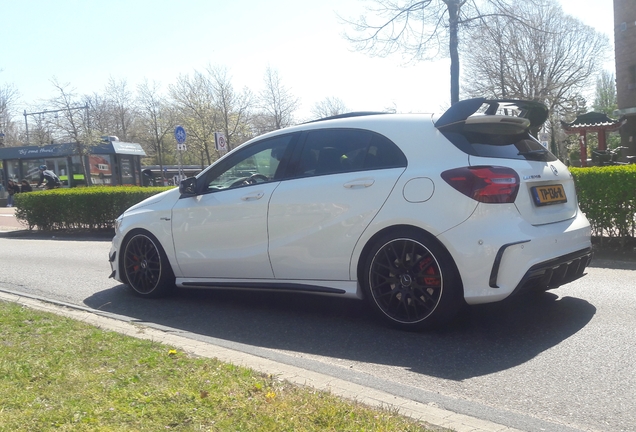 Mercedes-AMG A 45 W176 2015