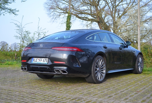 Mercedes-AMG GT 63 S X290