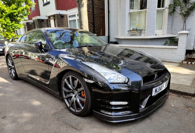 Nissan GT-R 2014