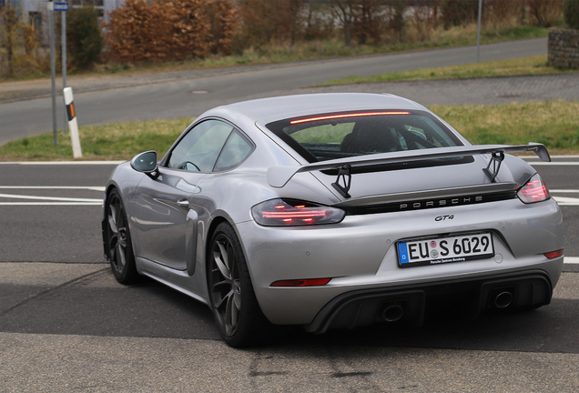 Porsche 718 Cayman GT4