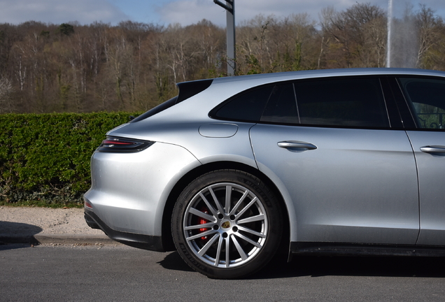 Porsche 971 Panamera GTS Sport Turismo