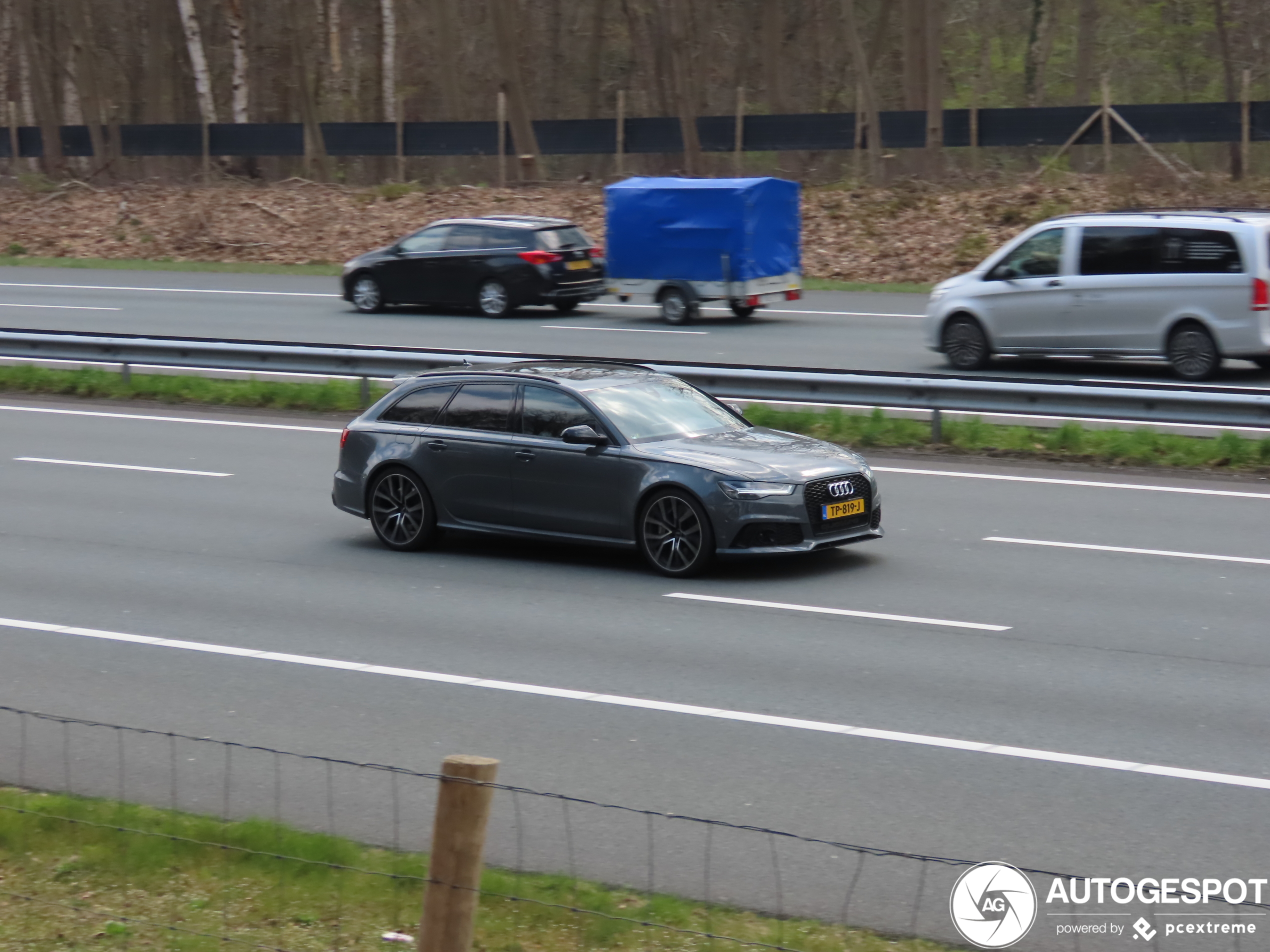 Audi RS6 Avant C7 2015