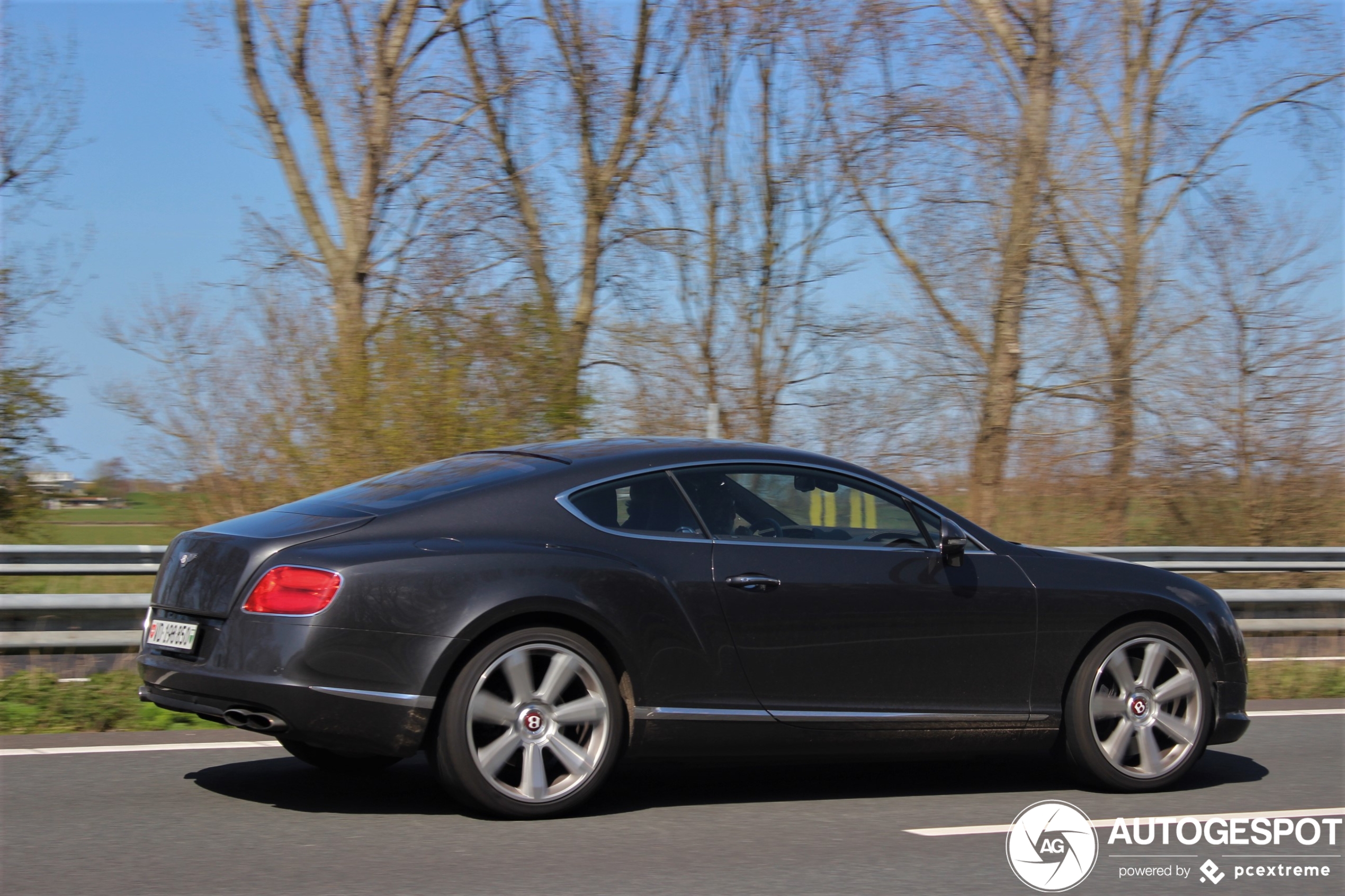 Bentley Continental GT V8