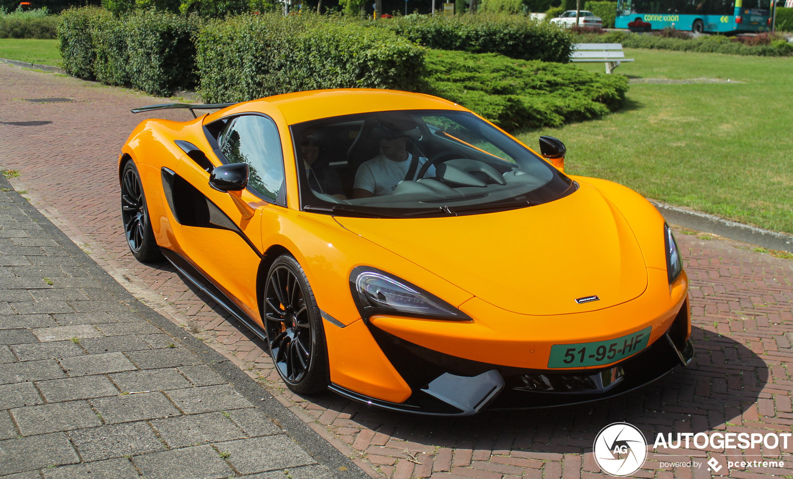 McLaren 570S