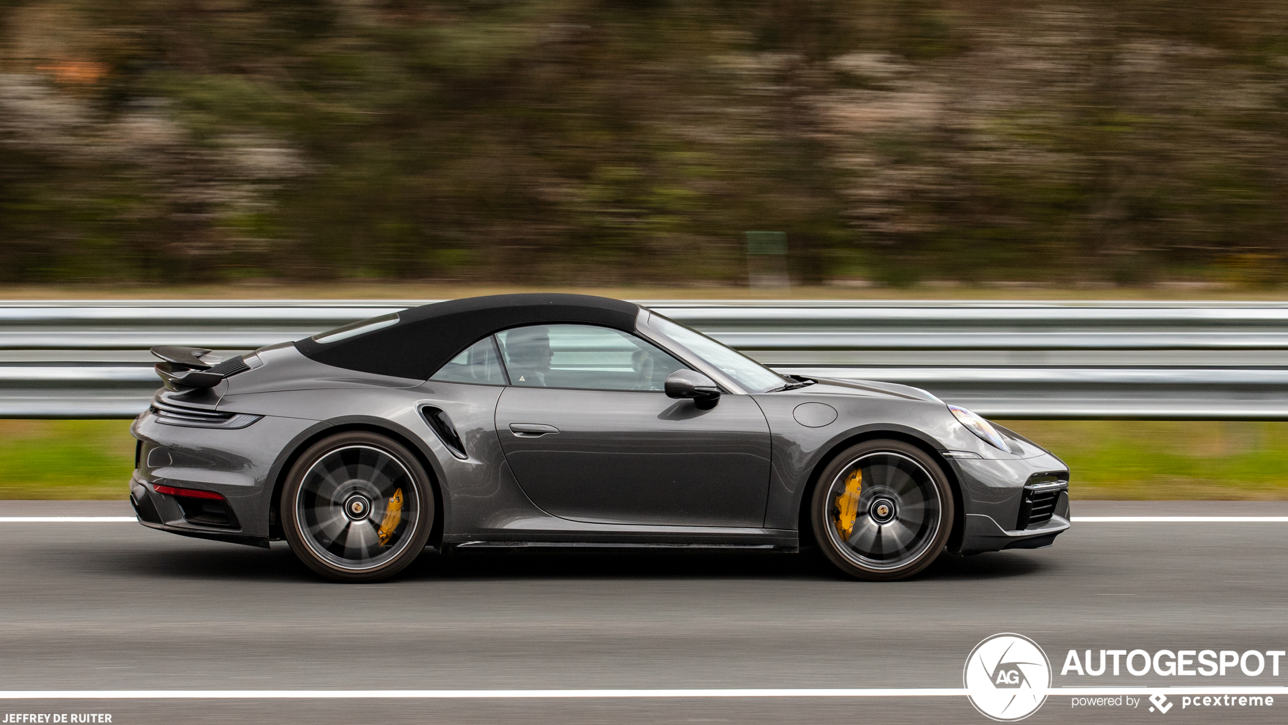 Porsche 992 Turbo S Cabriolet