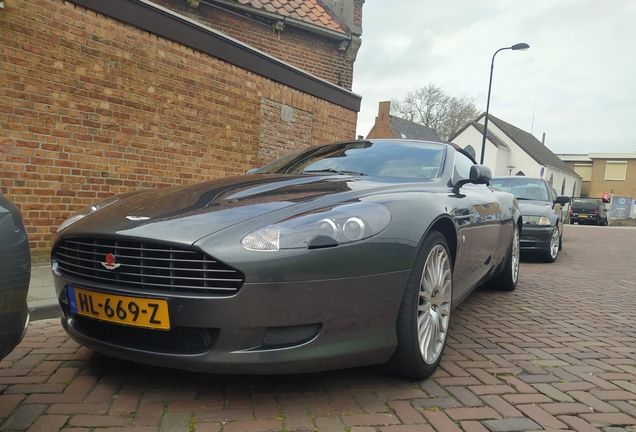 Aston Martin DB9 Volante