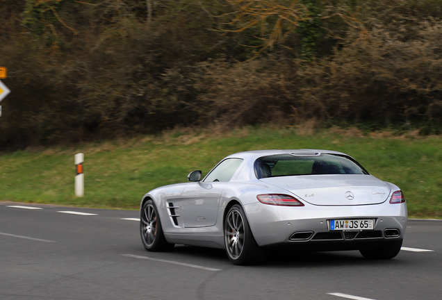 Mercedes-Benz SLS AMG