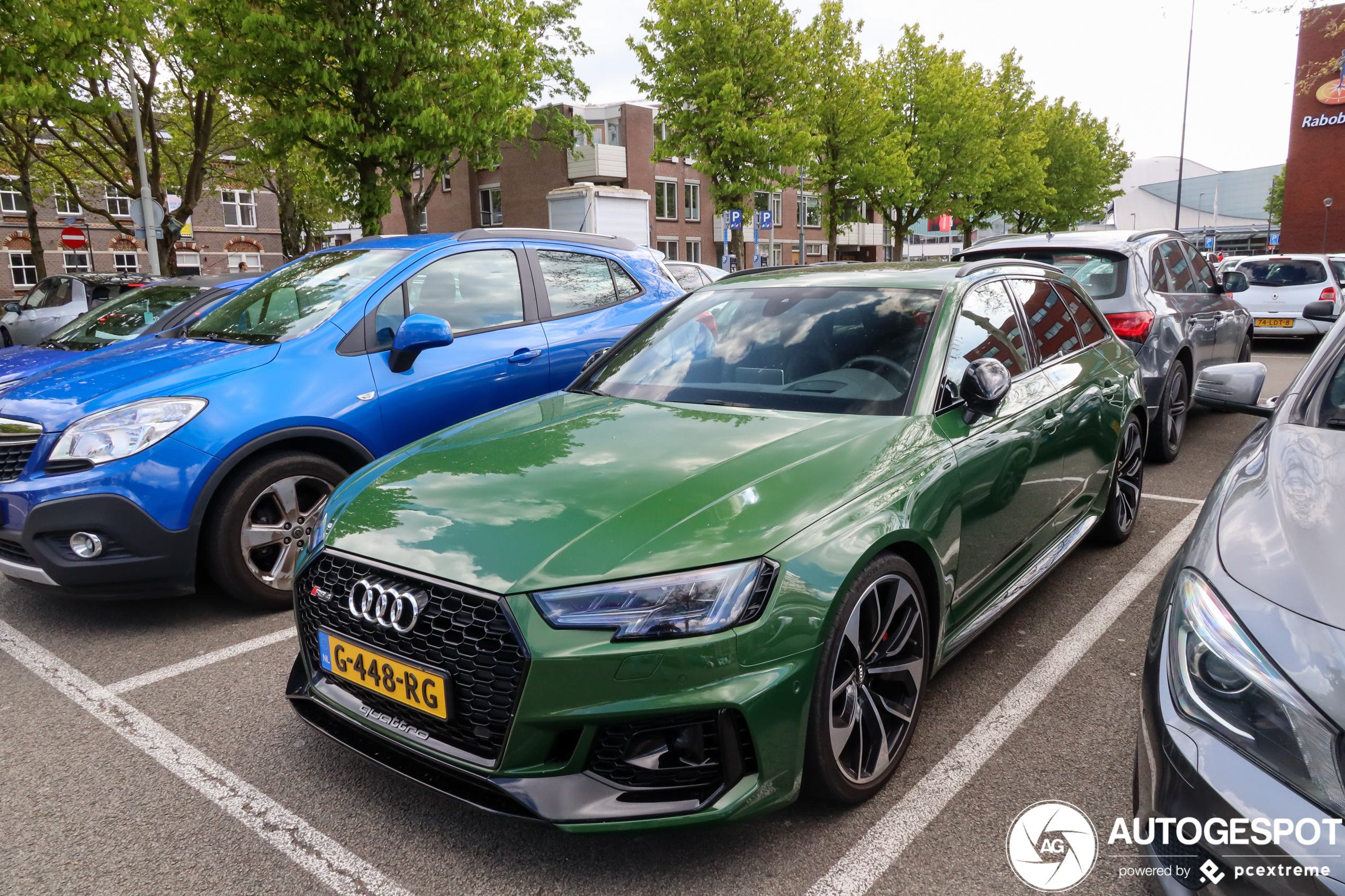 Audi RS4 Avant B9