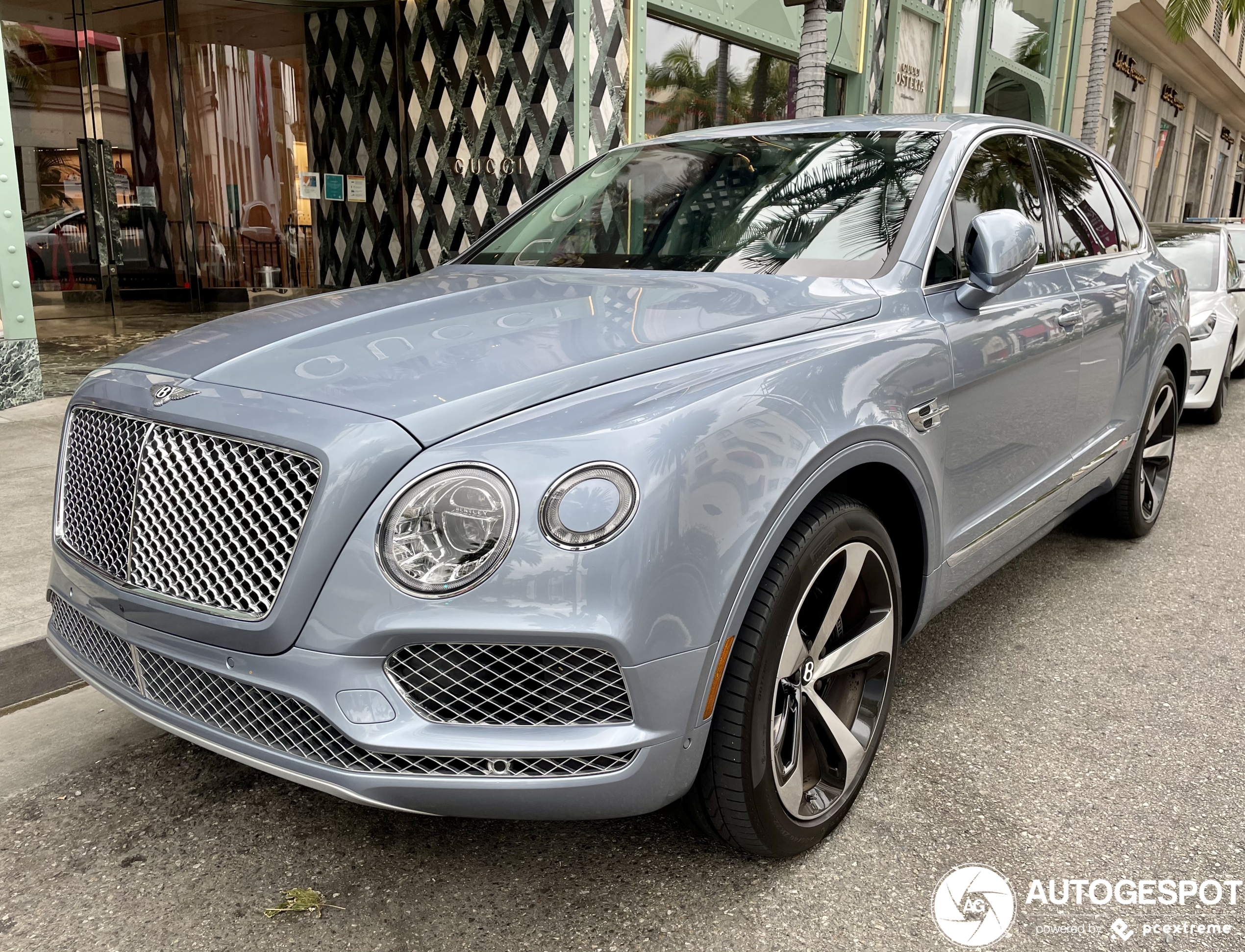 Bentley Bentayga V8