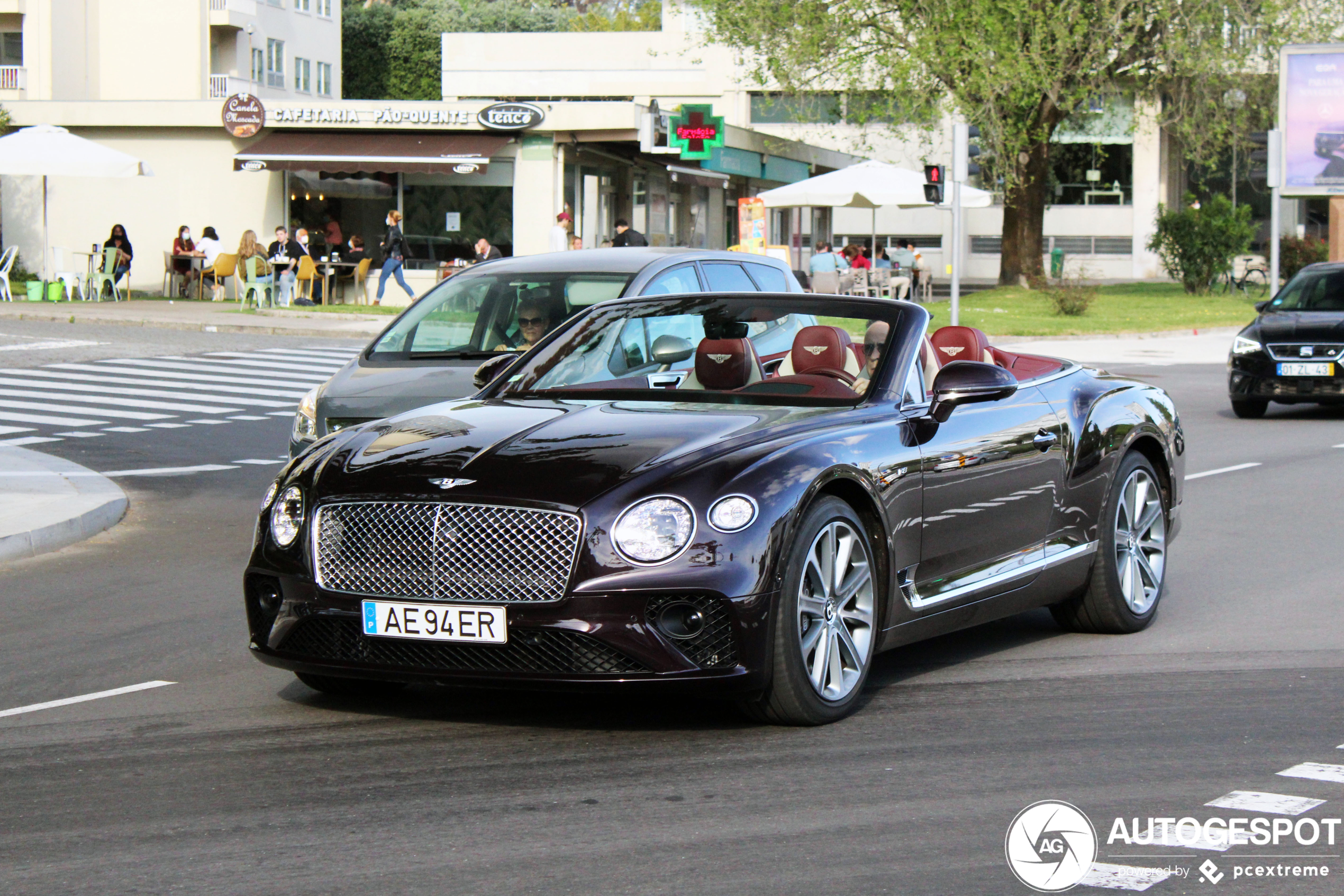 Bentley Continental GTC V8 2020