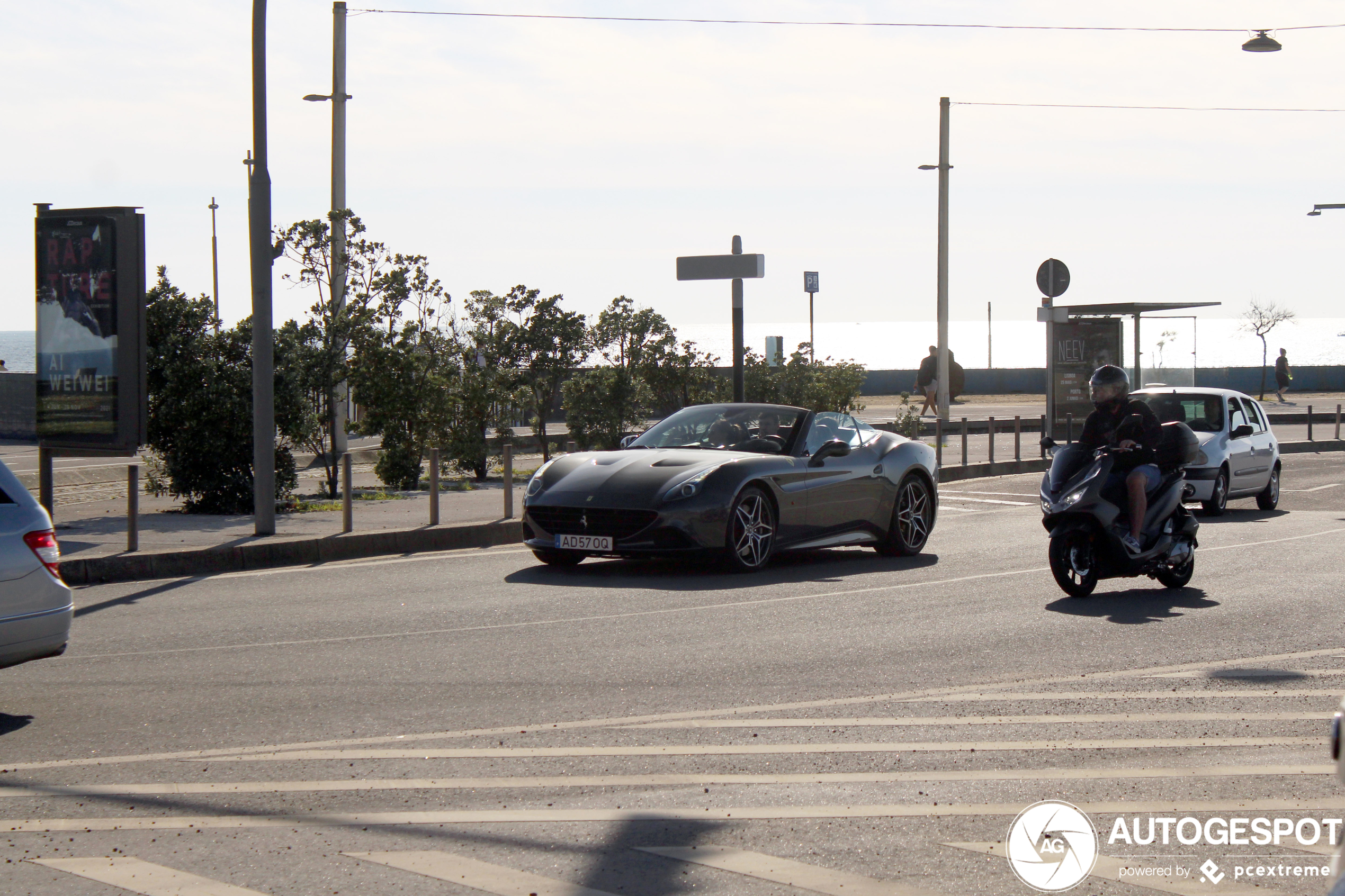 Ferrari California T