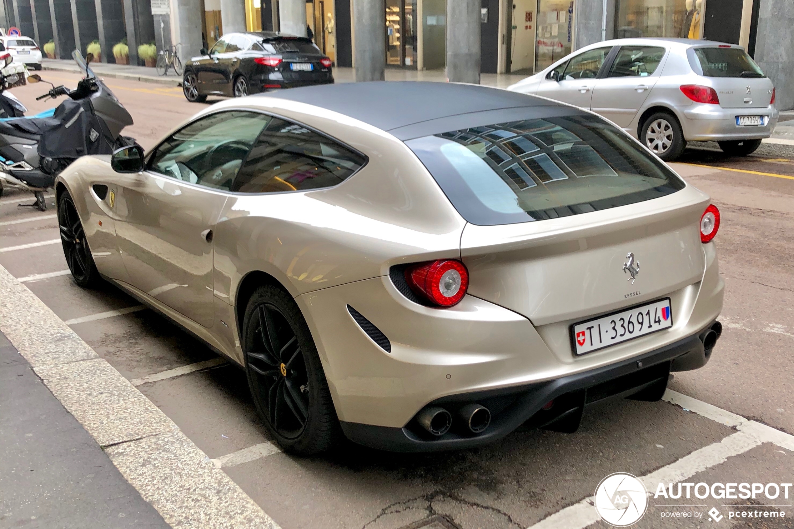 Ferrari FF