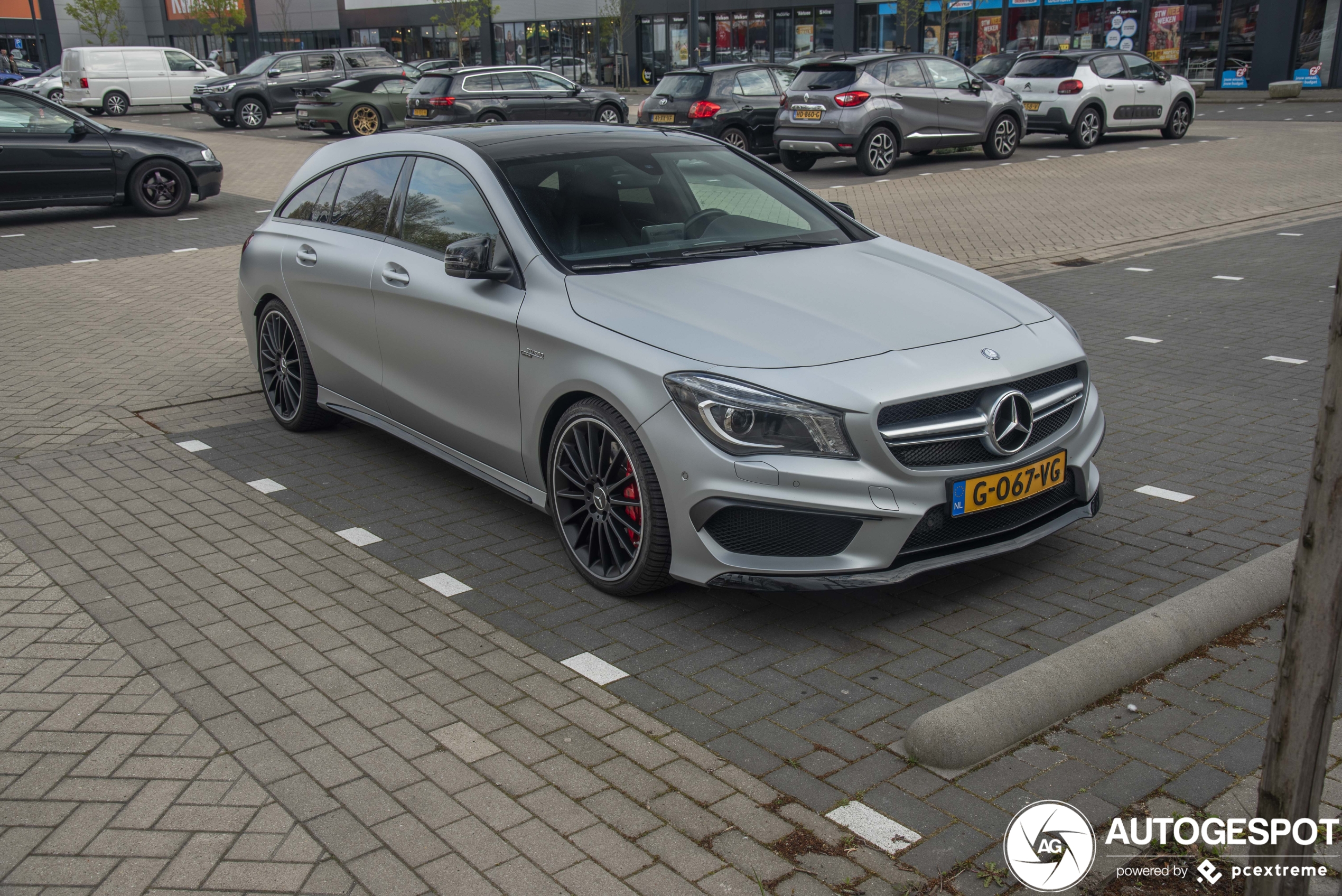 Mercedes-Benz CLA 45 AMG Shooting Brake