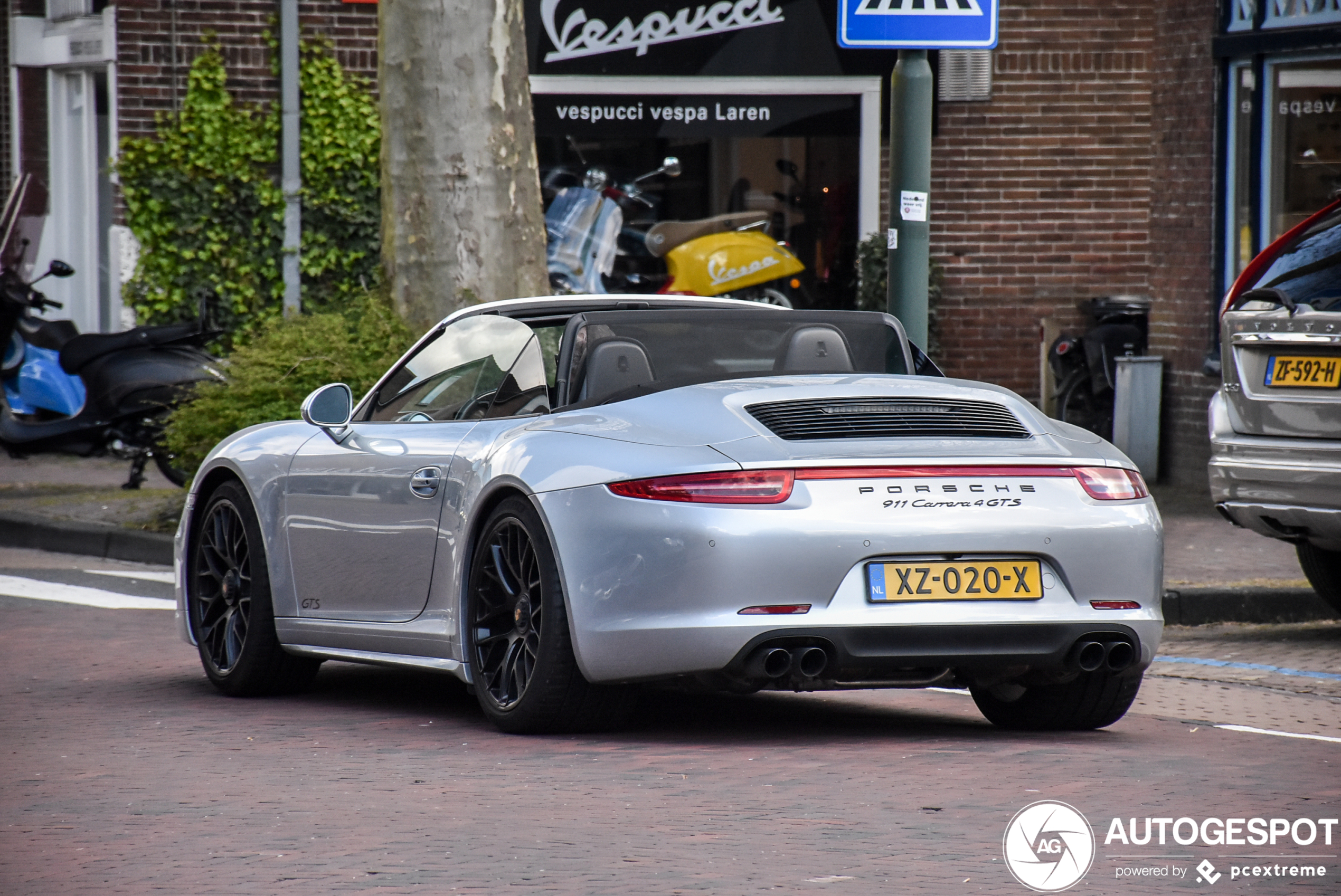 Porsche 991 Carrera 4 GTS Cabriolet MkI