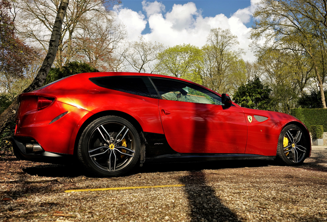 Ferrari FF