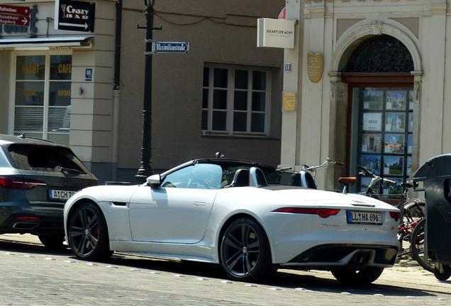 Jaguar F-TYPE S Convertible