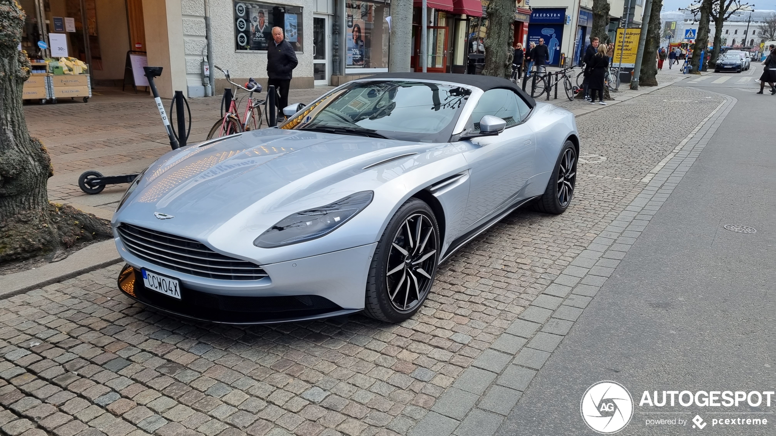 Aston Martin DB11 V8 Volante