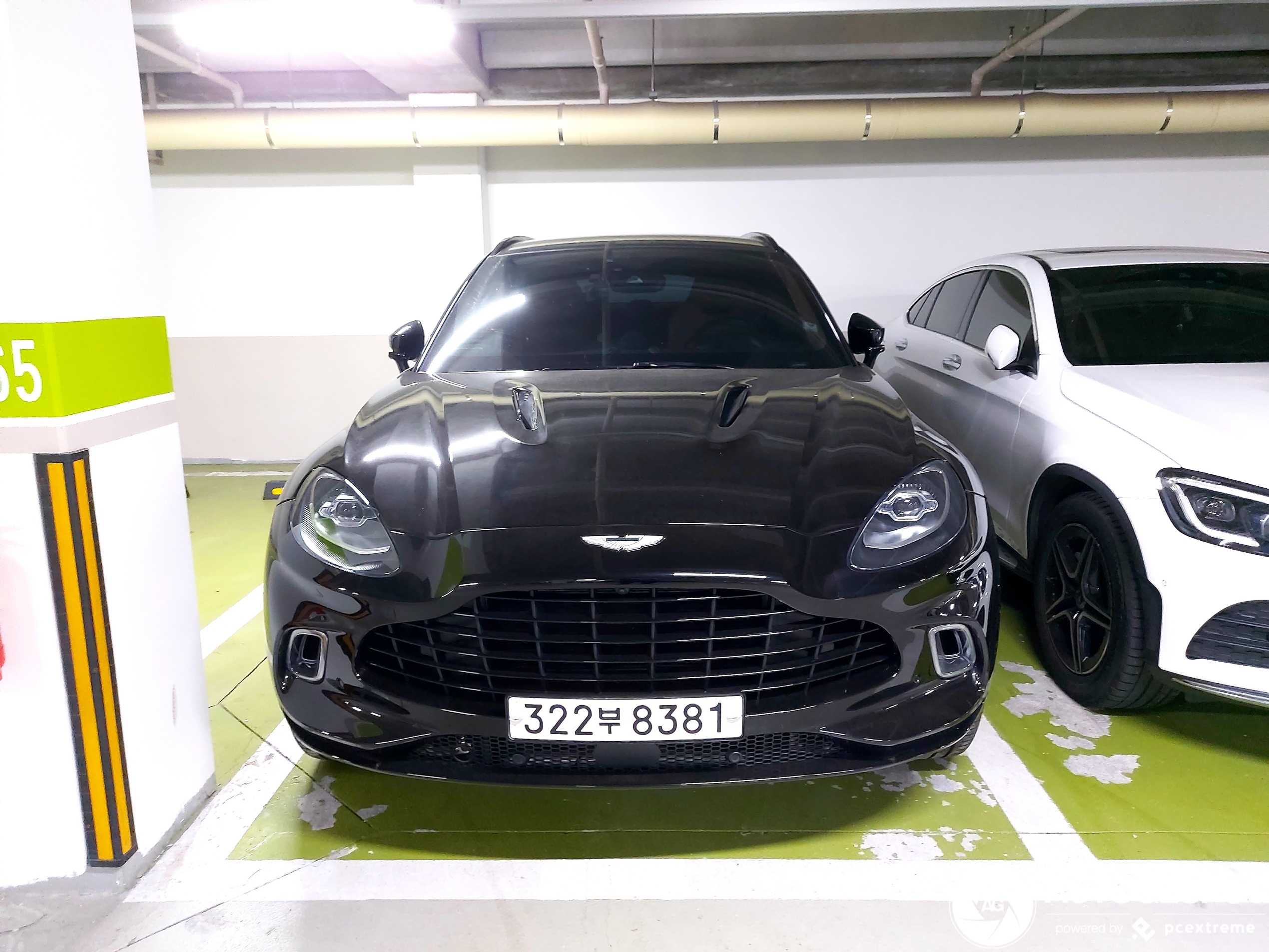 Aston Martin DBX