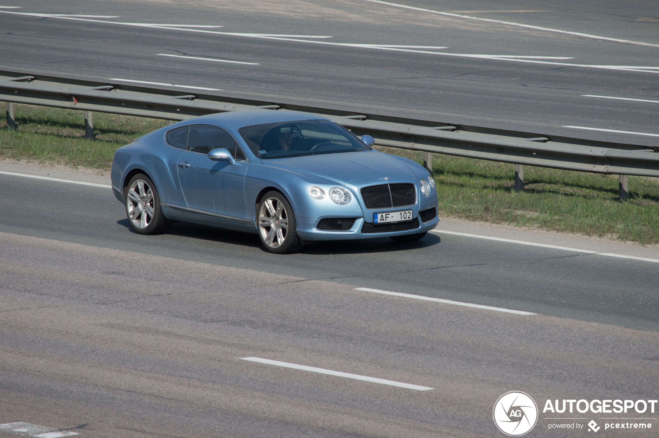 Bentley Continental GT V8