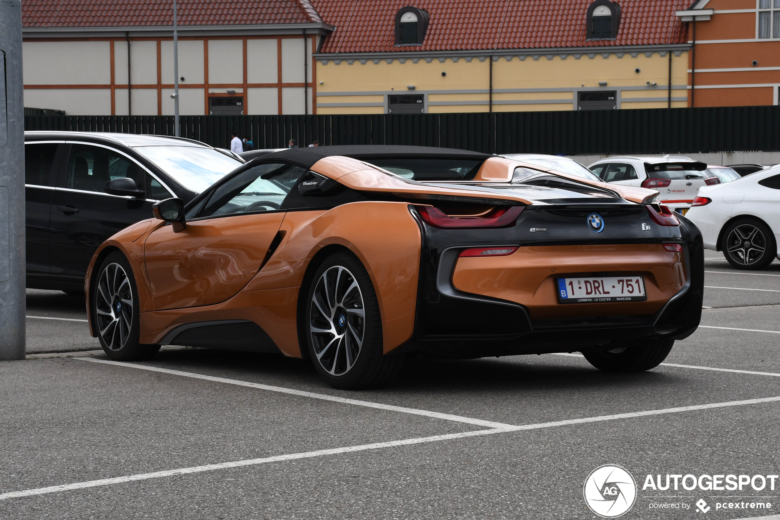 BMW i8 Roadster