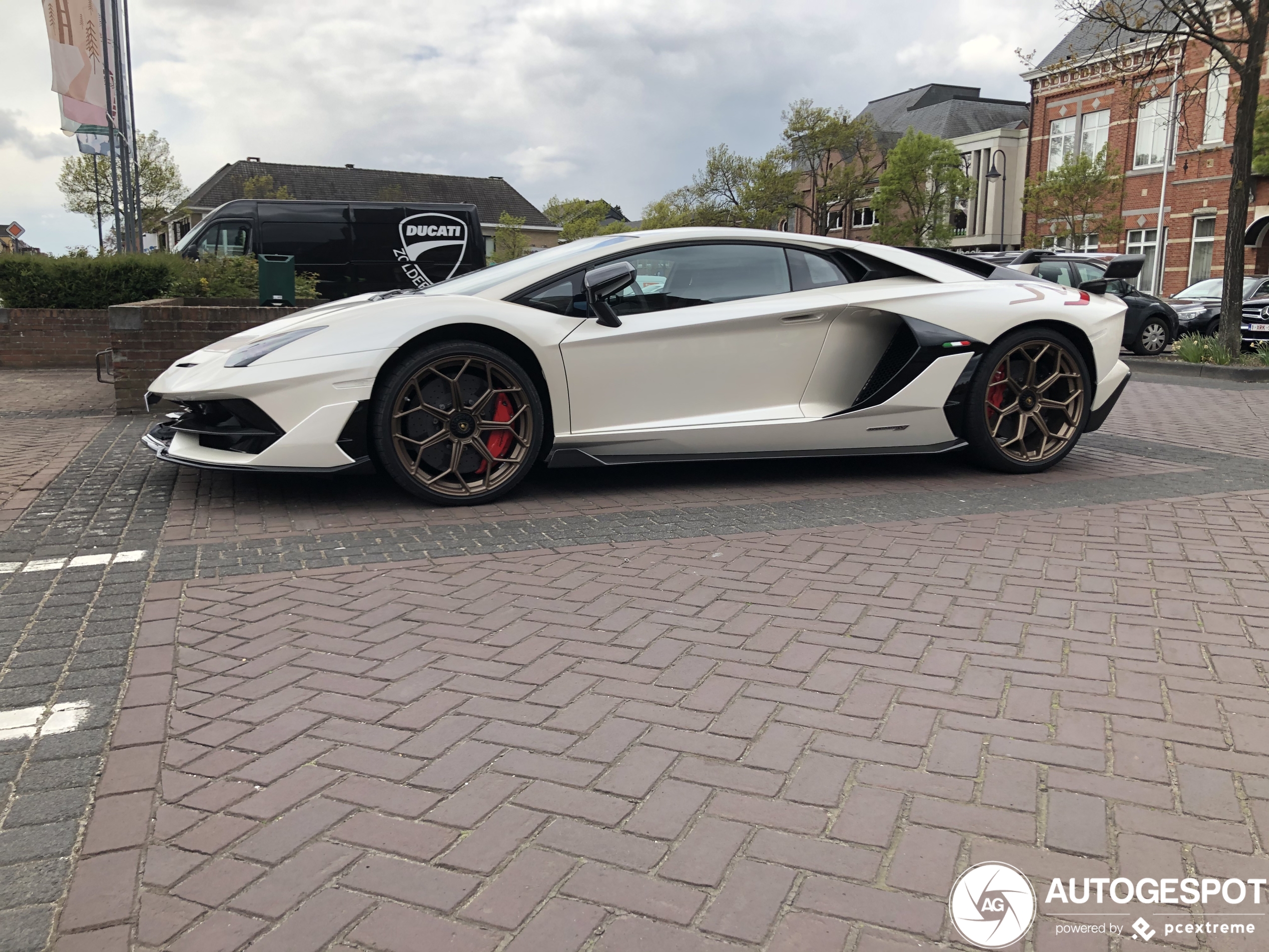 Lamborghini Aventador LP770-4 SVJ