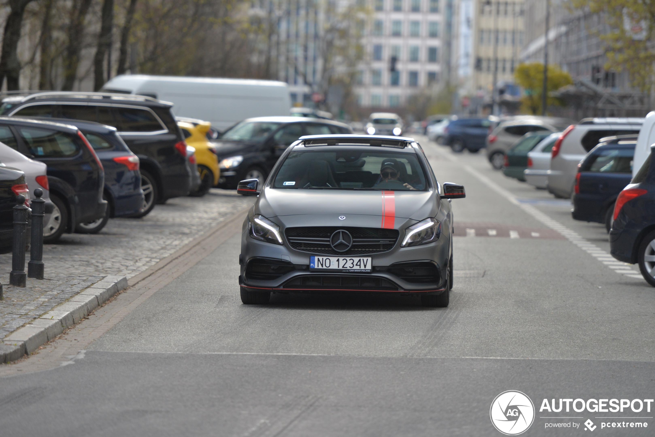 Mercedes-AMG A 45 W176 2015