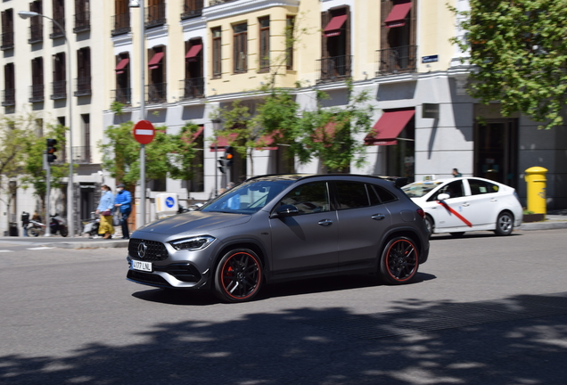 Mercedes-AMG GLA 45 S 4MATIC+ H247