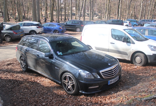 Mercedes-Benz E 63 AMG S212