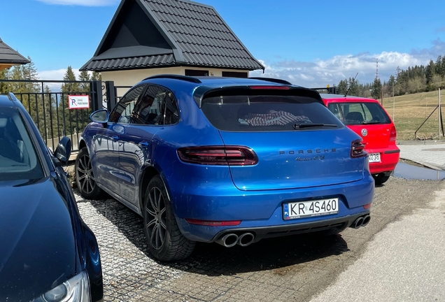 Porsche 95B Macan GTS