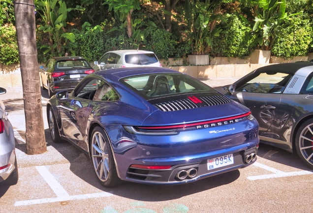 Porsche 992 Carrera 4S