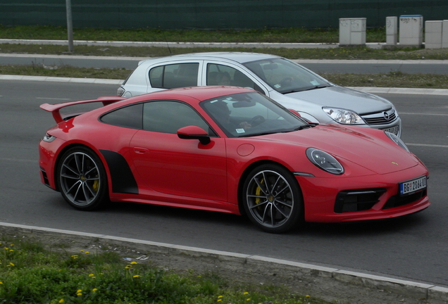 Porsche 992 Carrera 4S