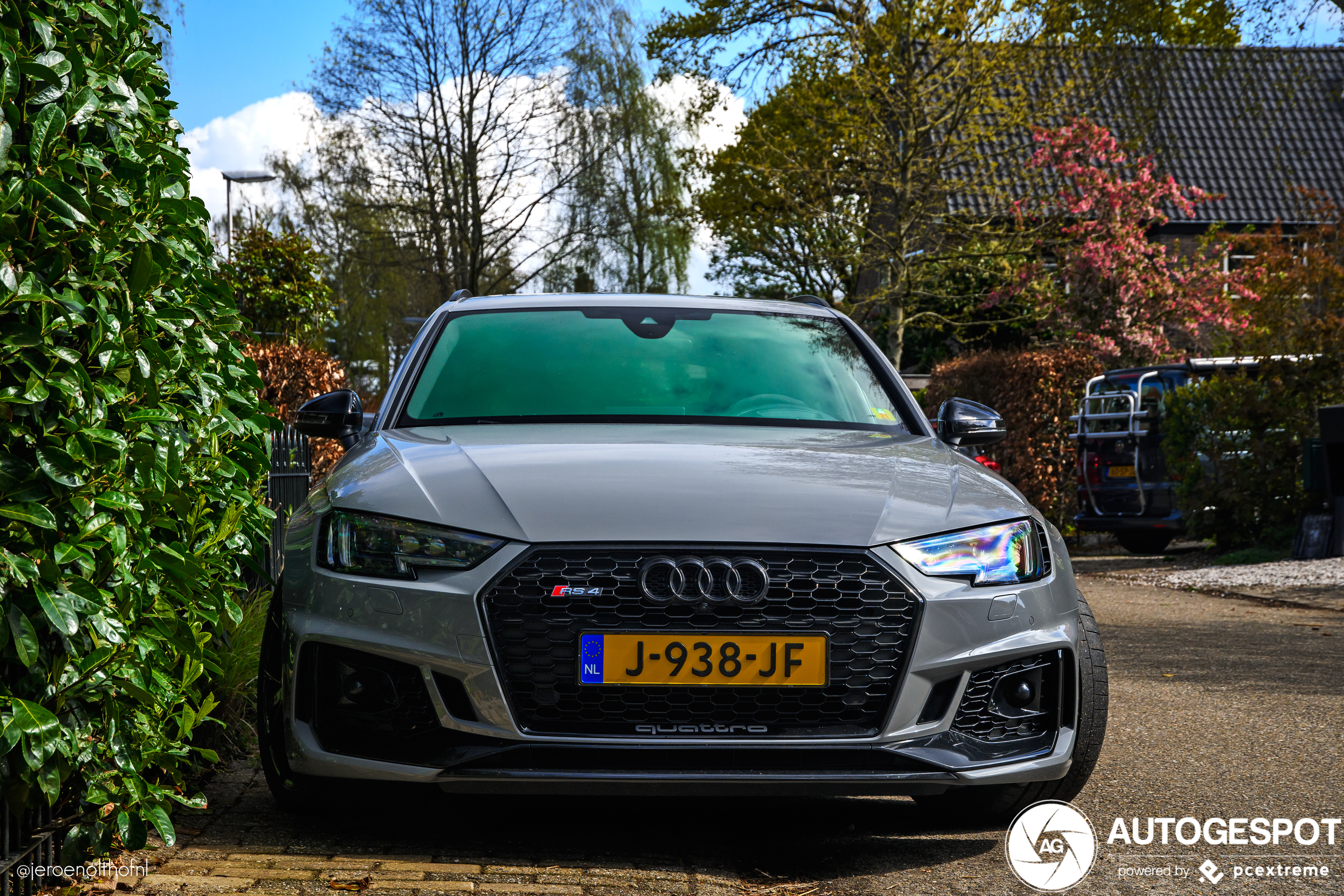 Audi RS4 Avant B9