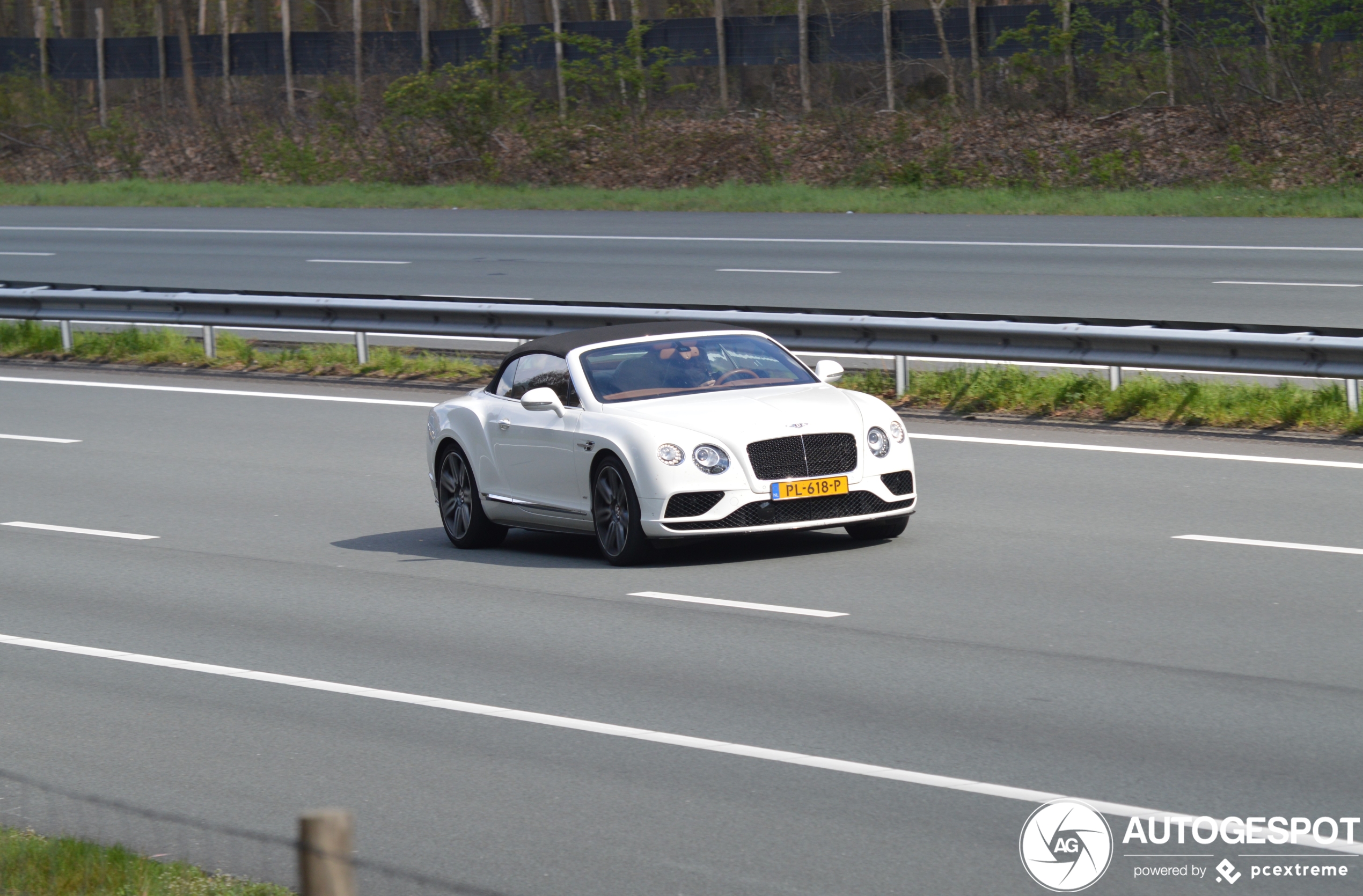 Bentley Continental GTC V8 S 2016