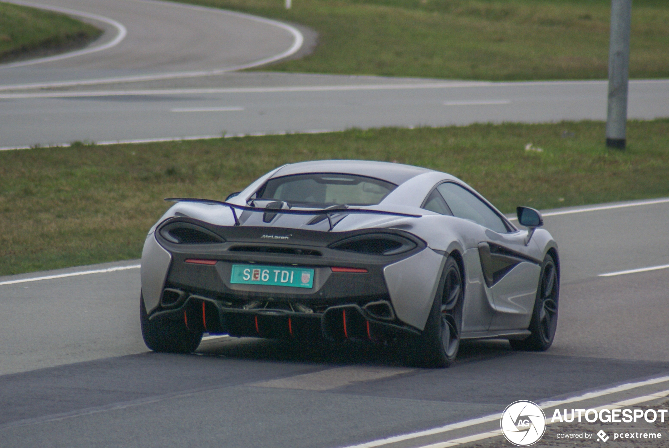 McLaren 570S