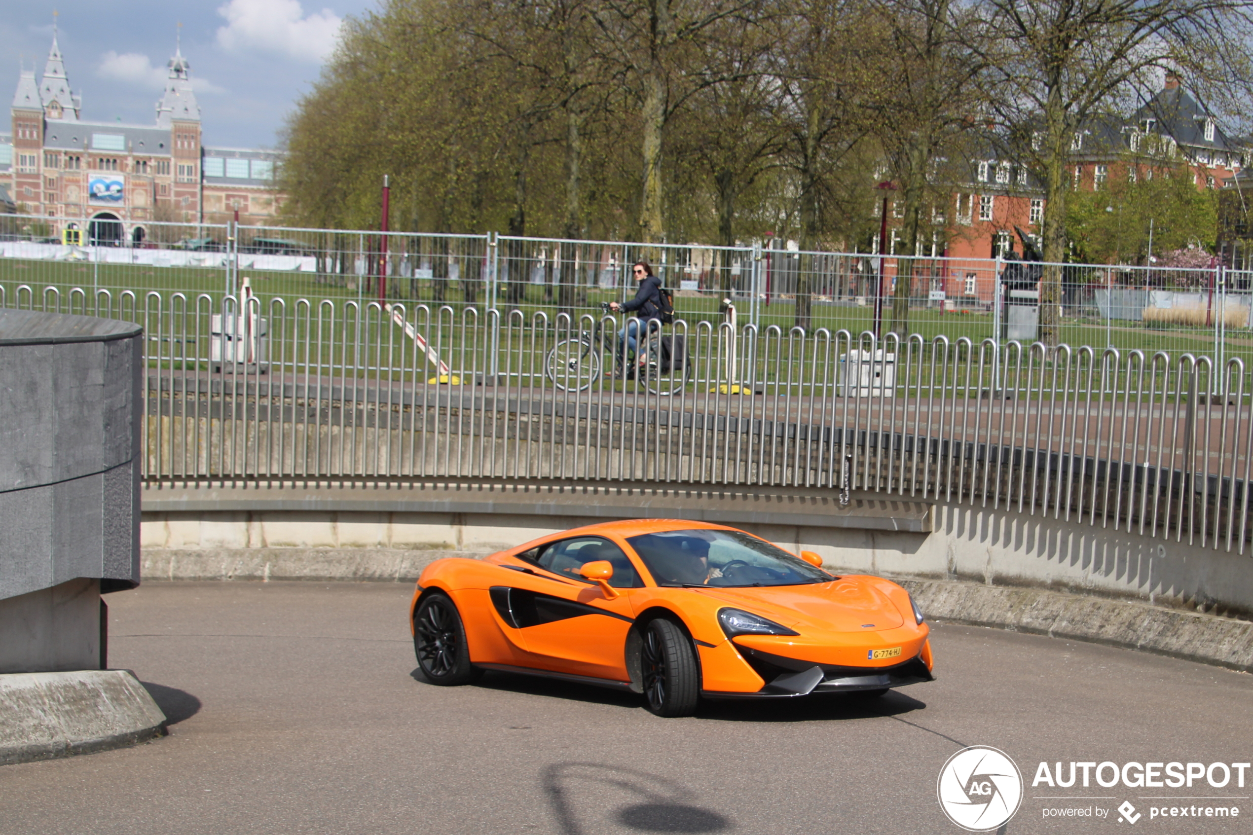 McLaren 570S