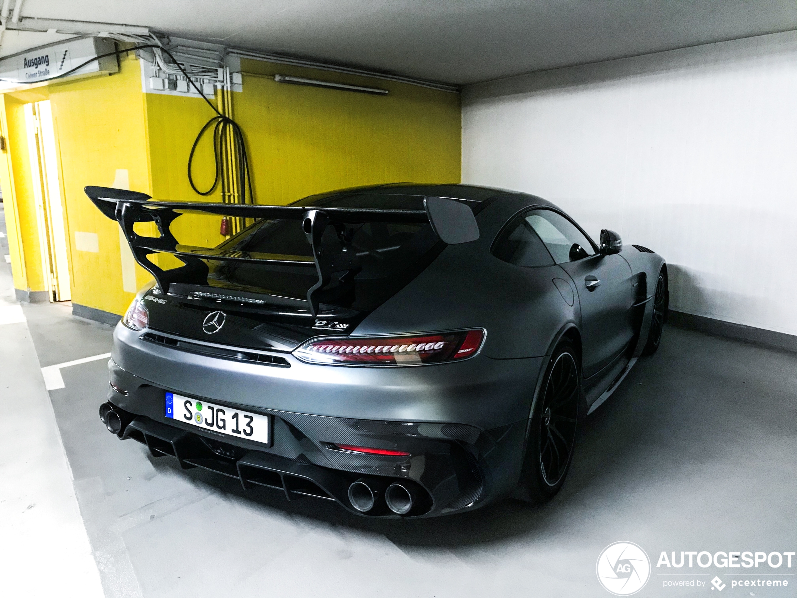 Mercedes-AMG GT Black Series komt op stoom