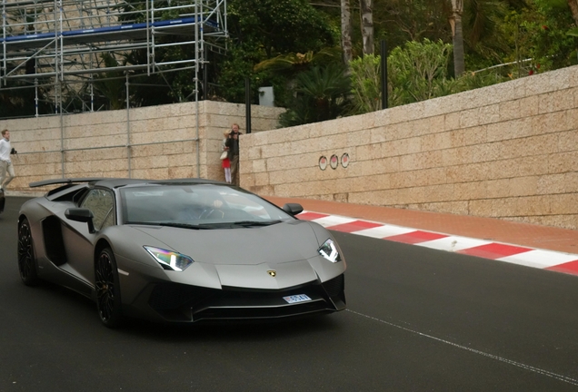 Lamborghini Aventador LP750-4 SuperVeloce Roadster