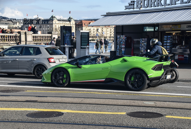 Lamborghini Huracán LP640-4 Performante Spyder