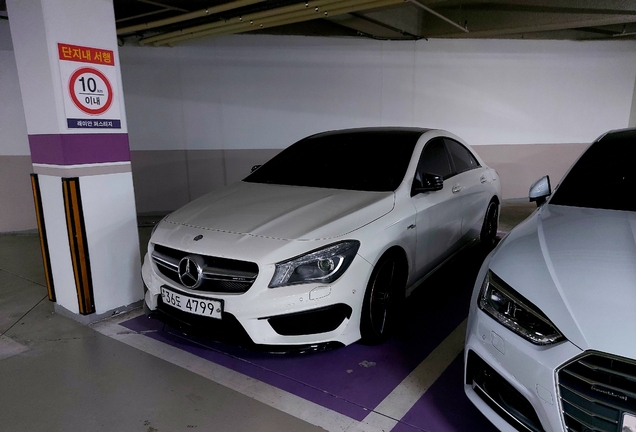 Mercedes-Benz CLA 45 AMG C117